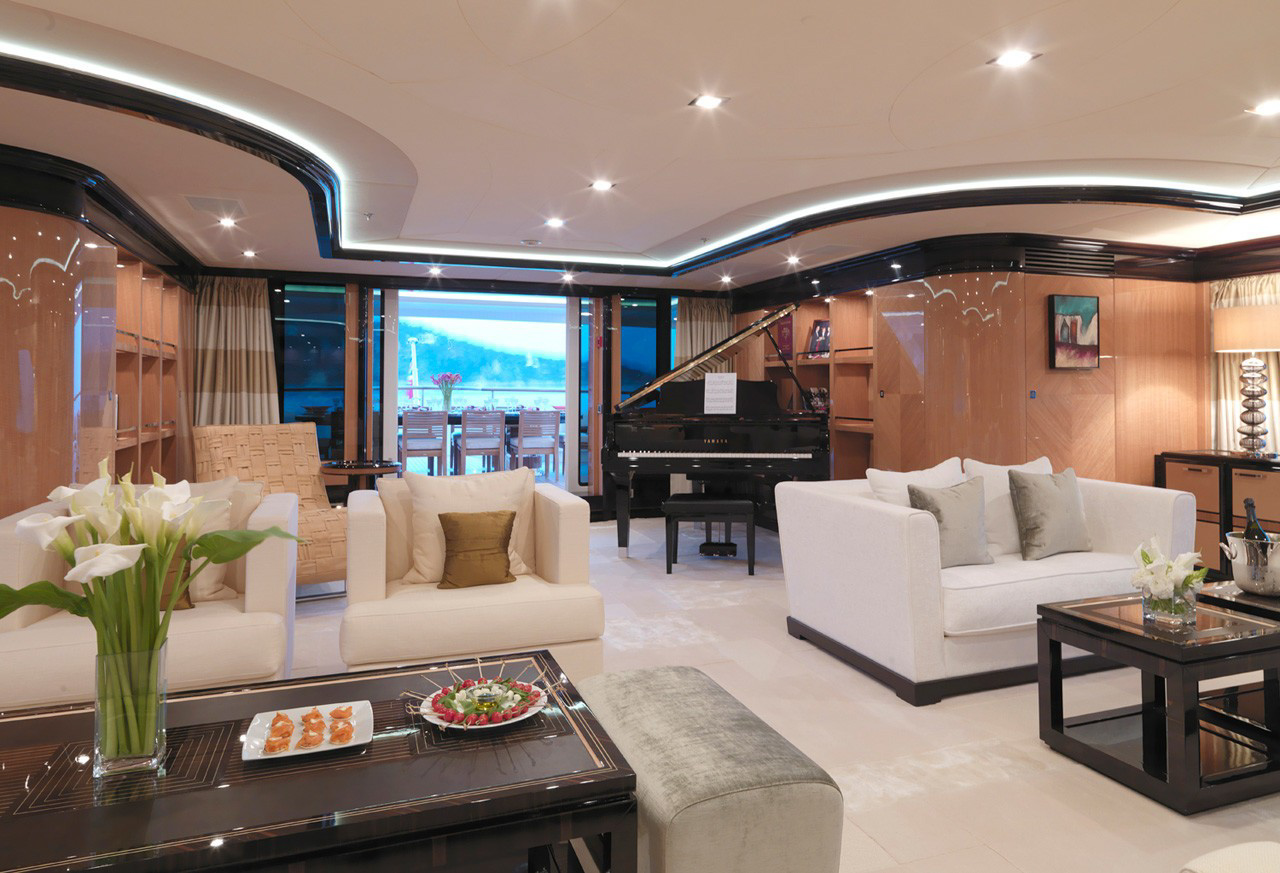 Interior - 4/38