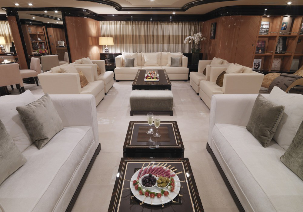 Interior - 8/38