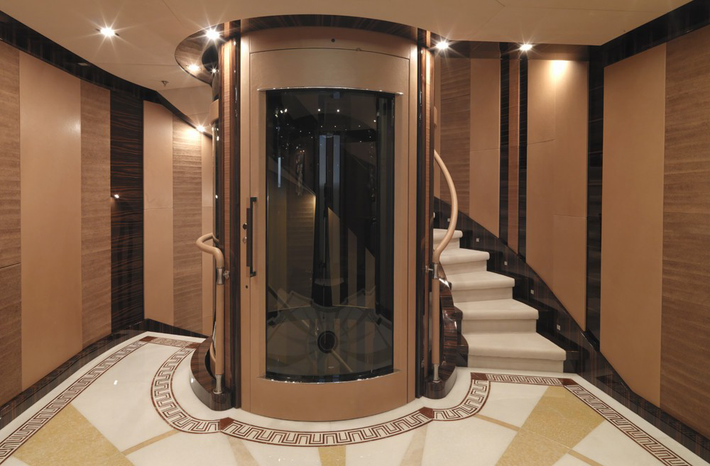 Interior - 18/38