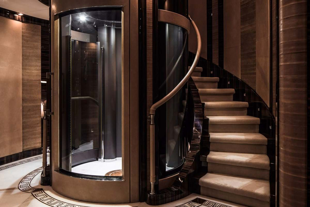 Interior - 19/38