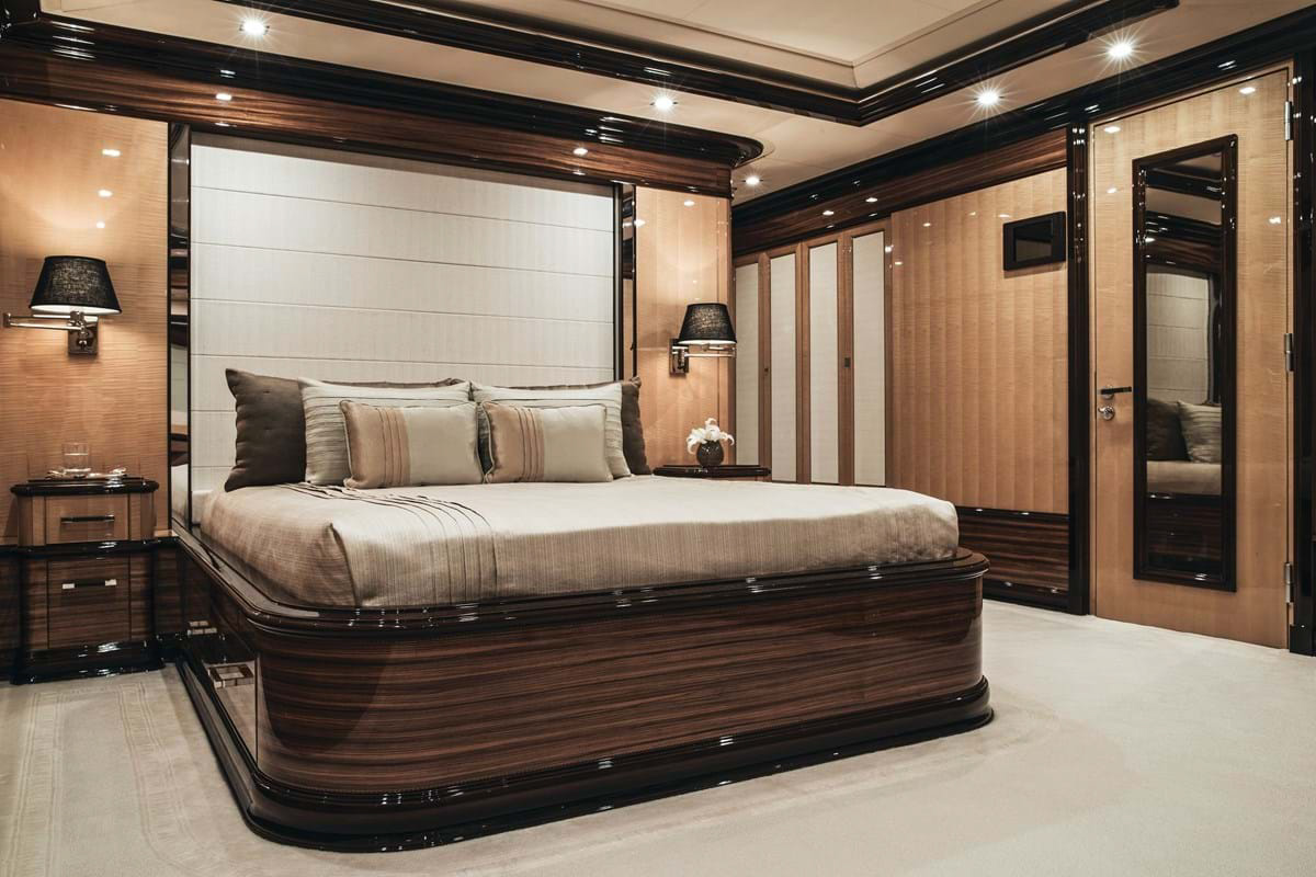 Interior - 26/38