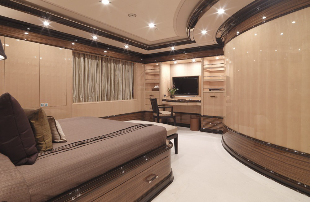 Interior - 28/38