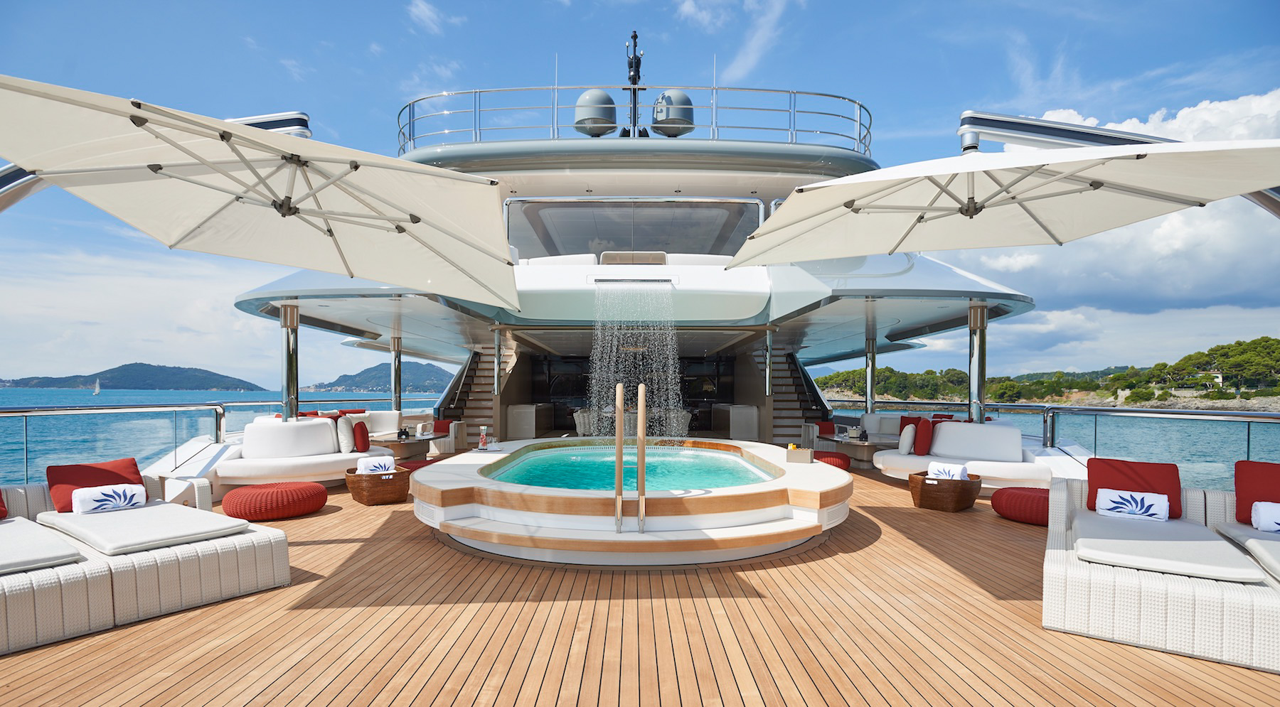 Exterior - 25/28