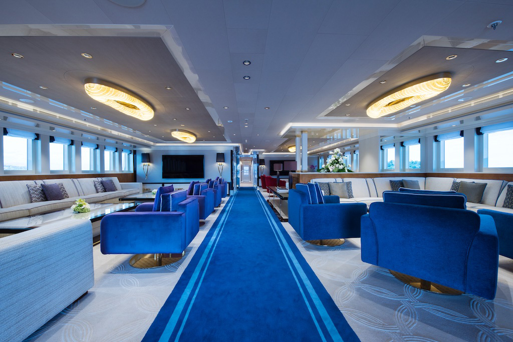 Interior - 2/33