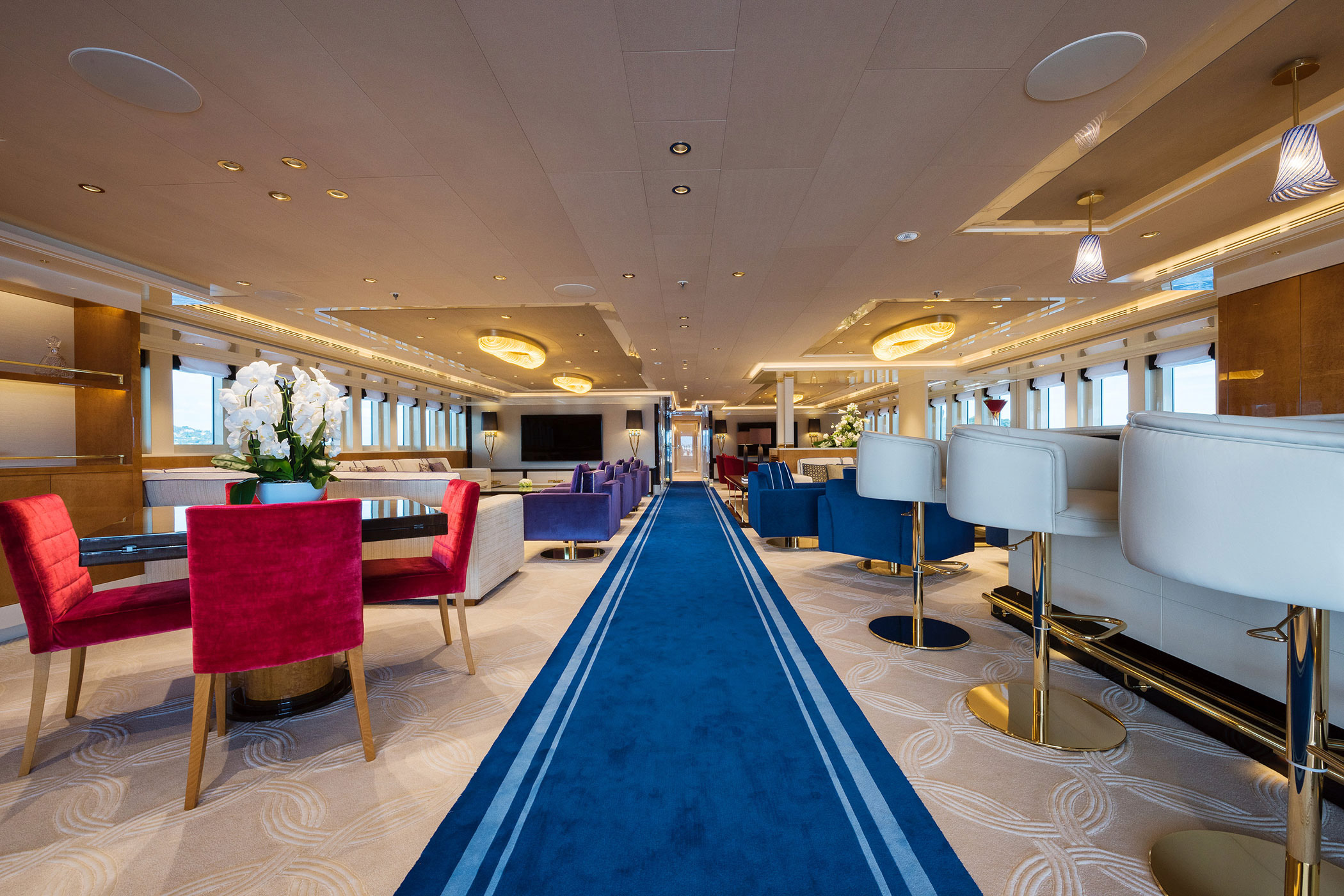 Interior - 3/33