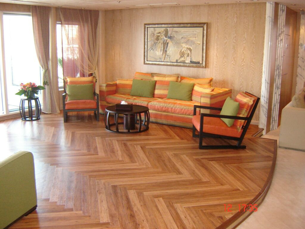 Interior - 7/33