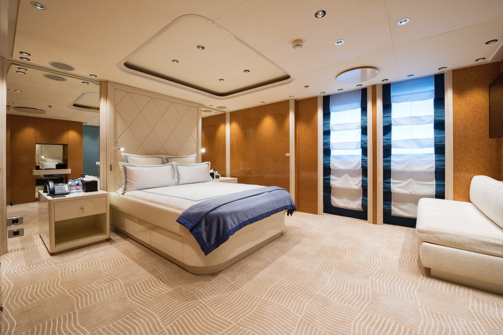 Interior - 16/33