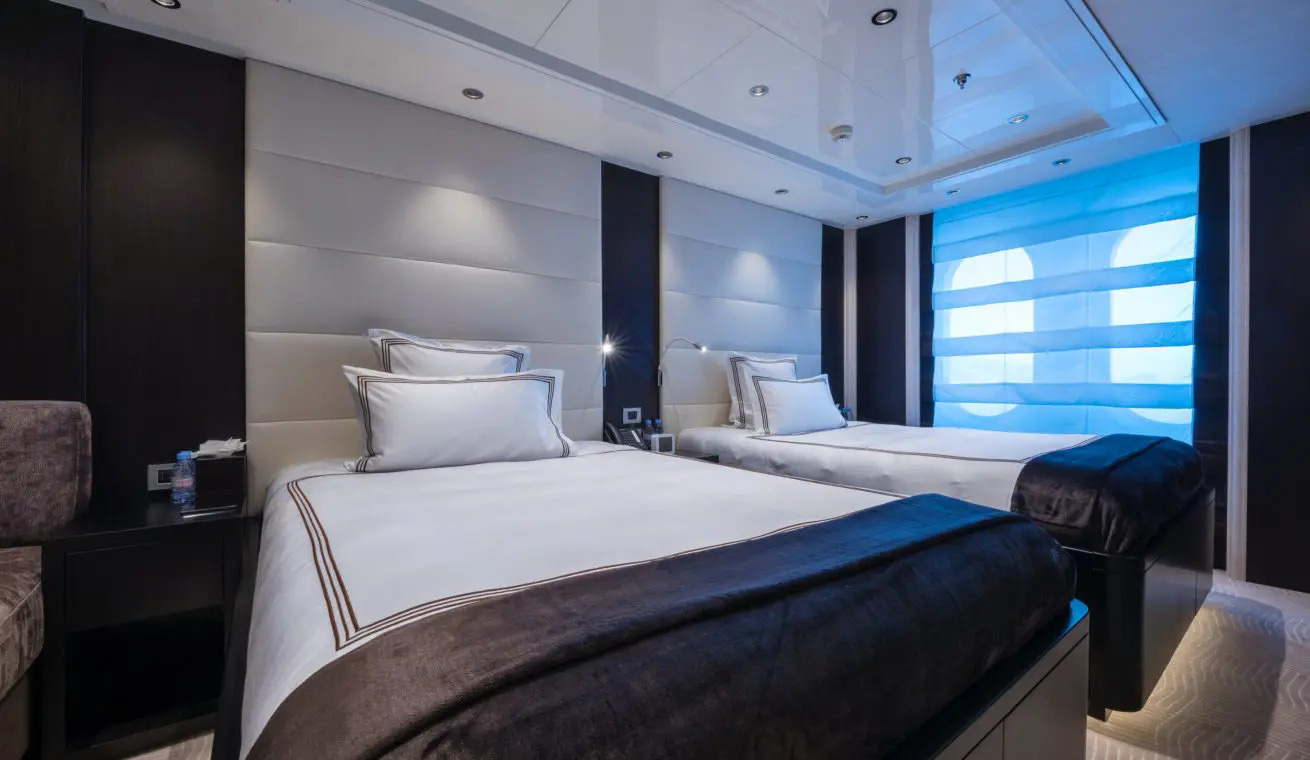 Interior - 17/33