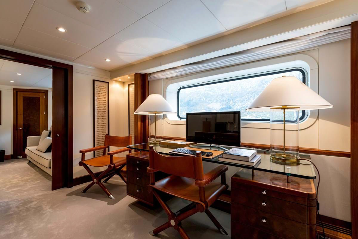 Interior - 15/32
