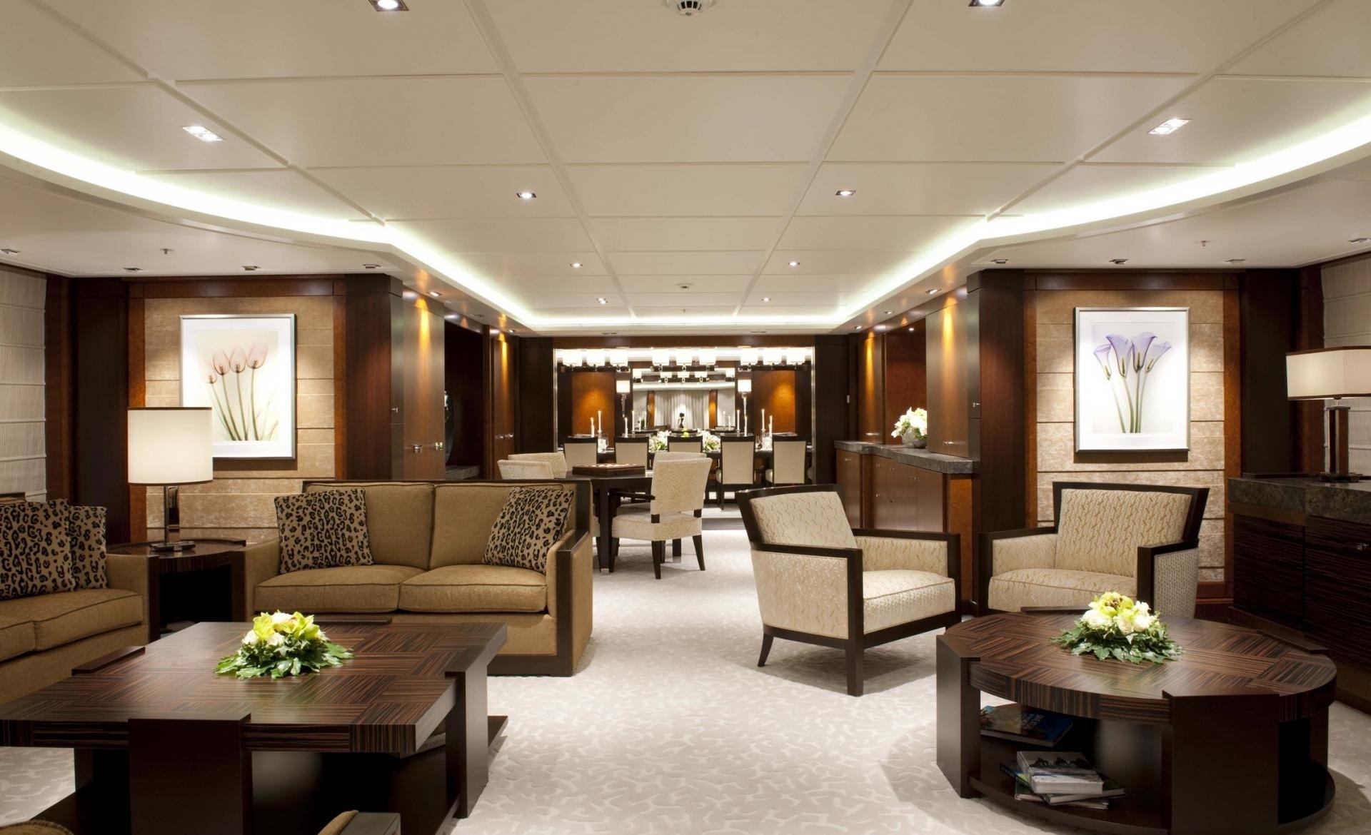 Interior - 3/45