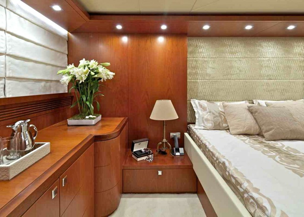 Interior - 19/29