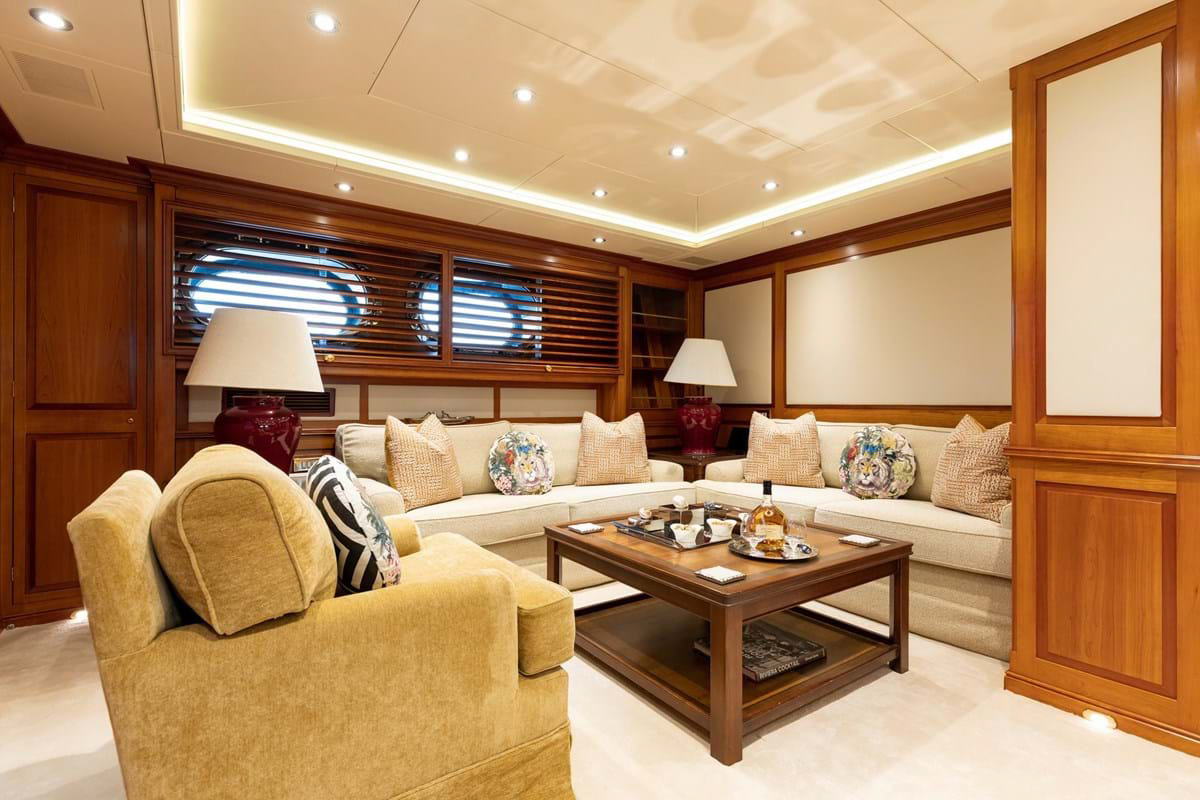 Interior - 2/13