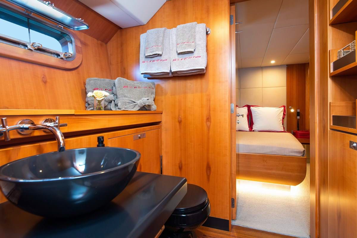 Interior - 13/15