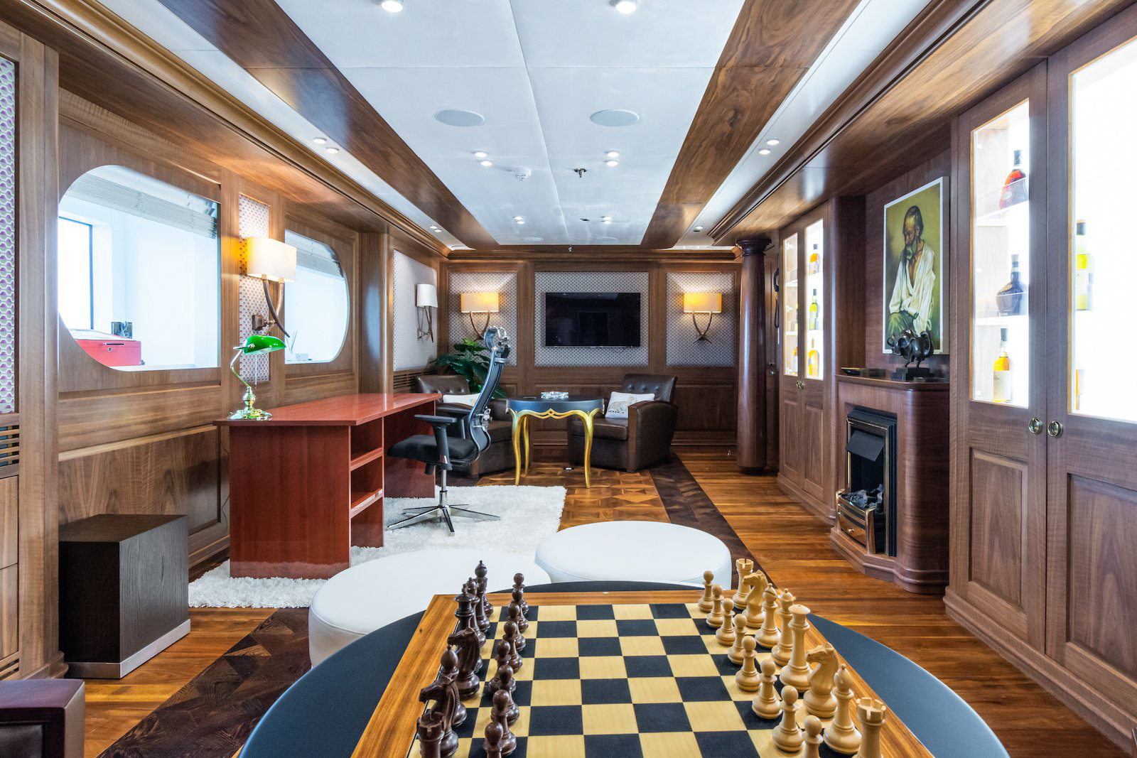 Interior - 33/47