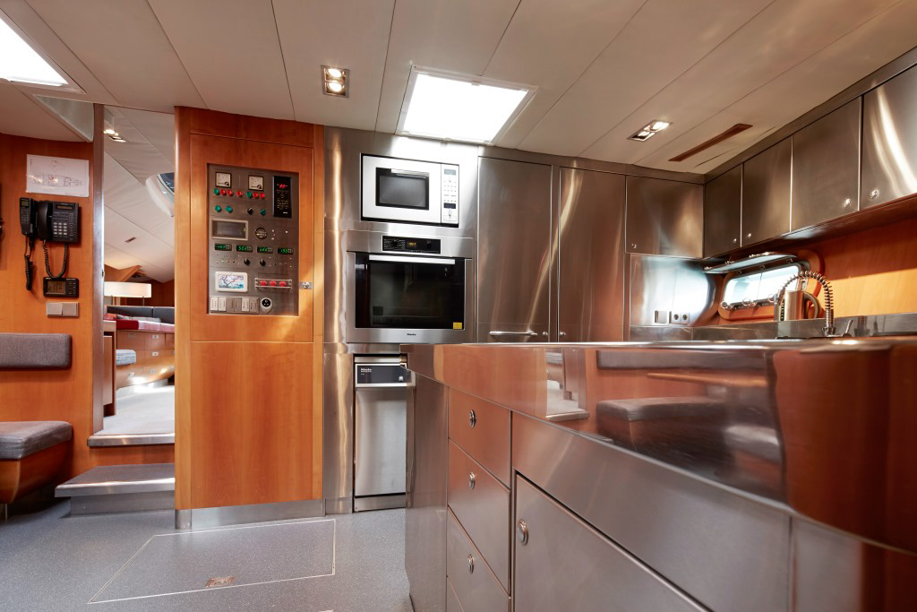 Interior - 14/15