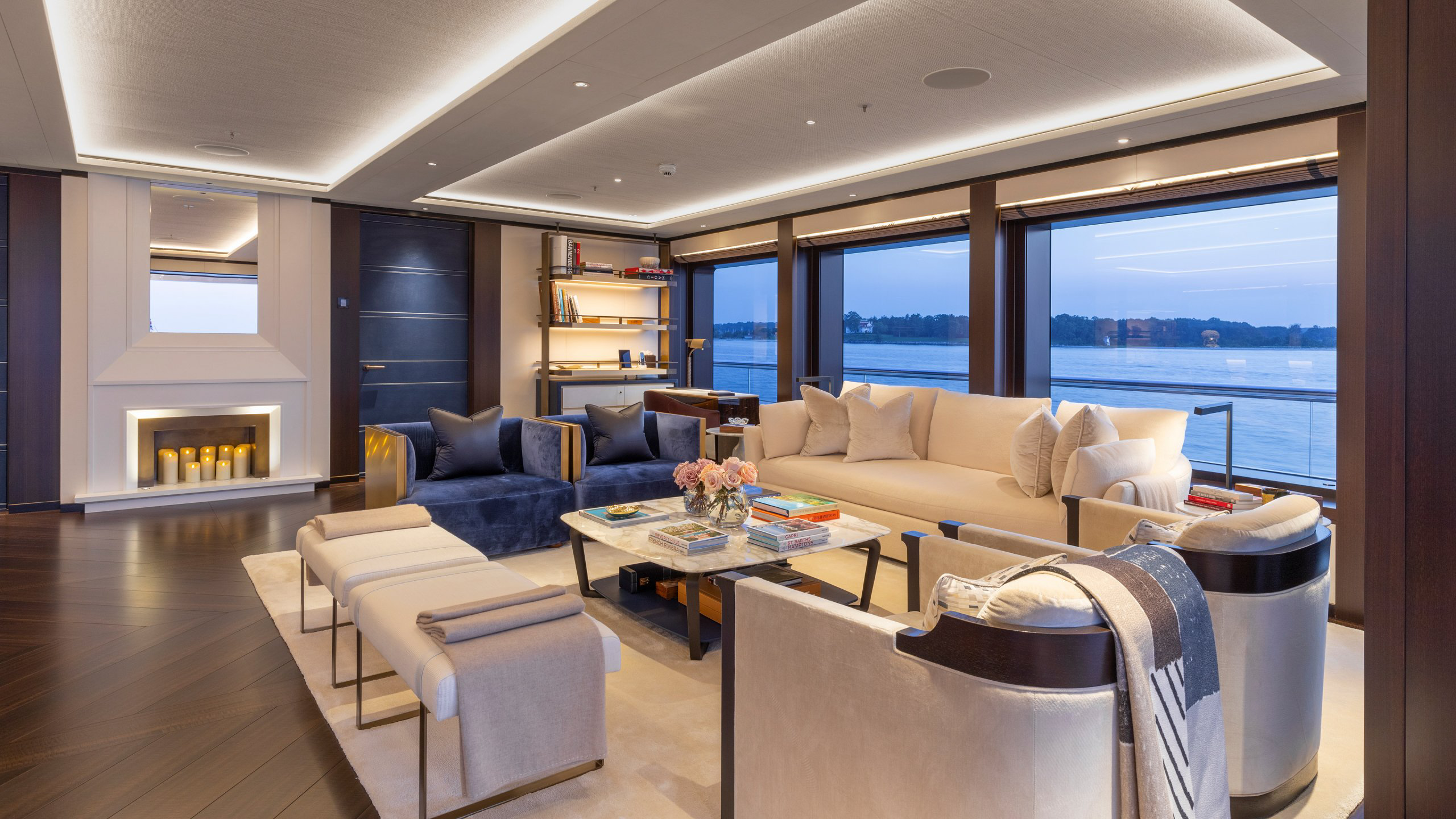 Interior - 0/41