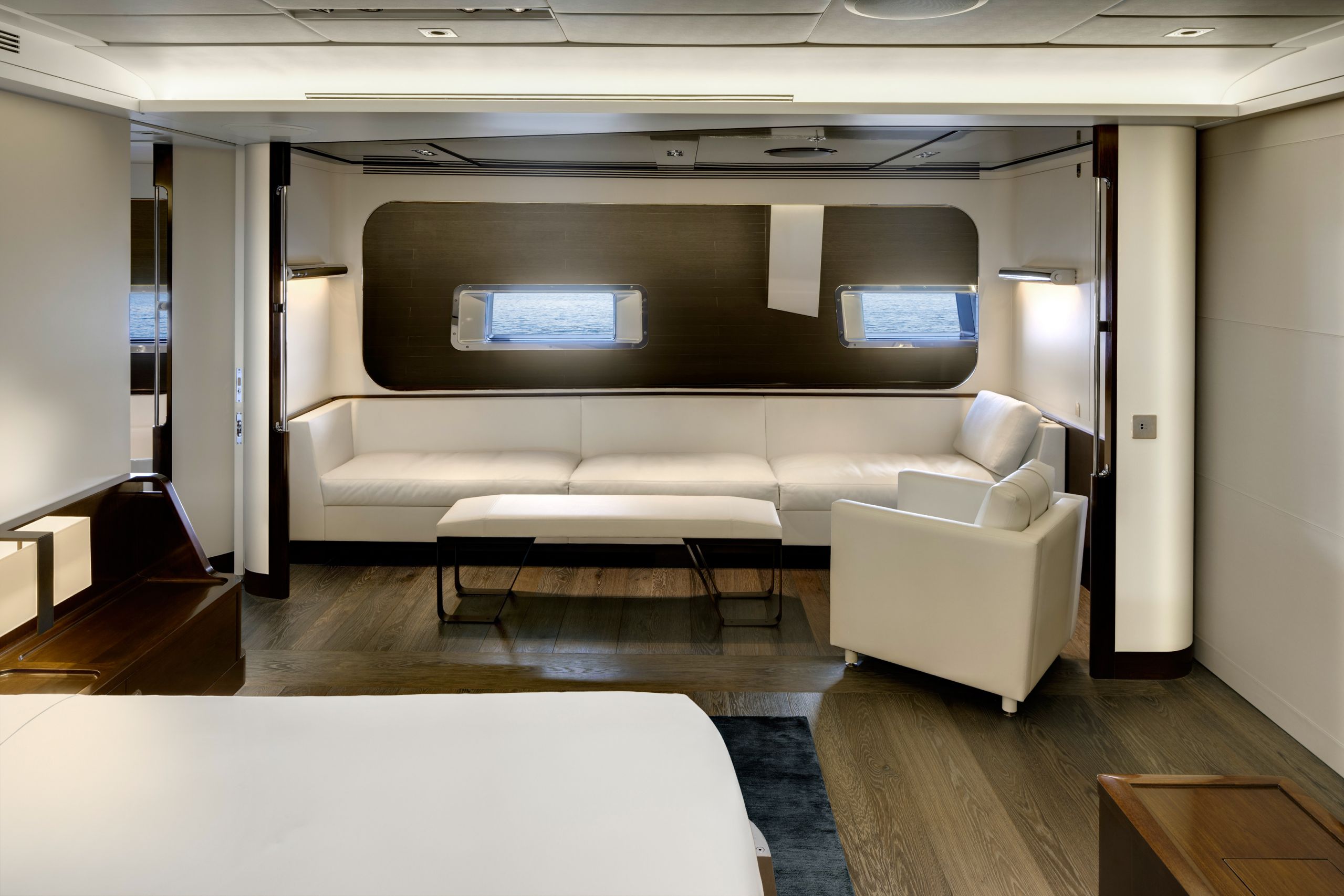 Interior - 13/16