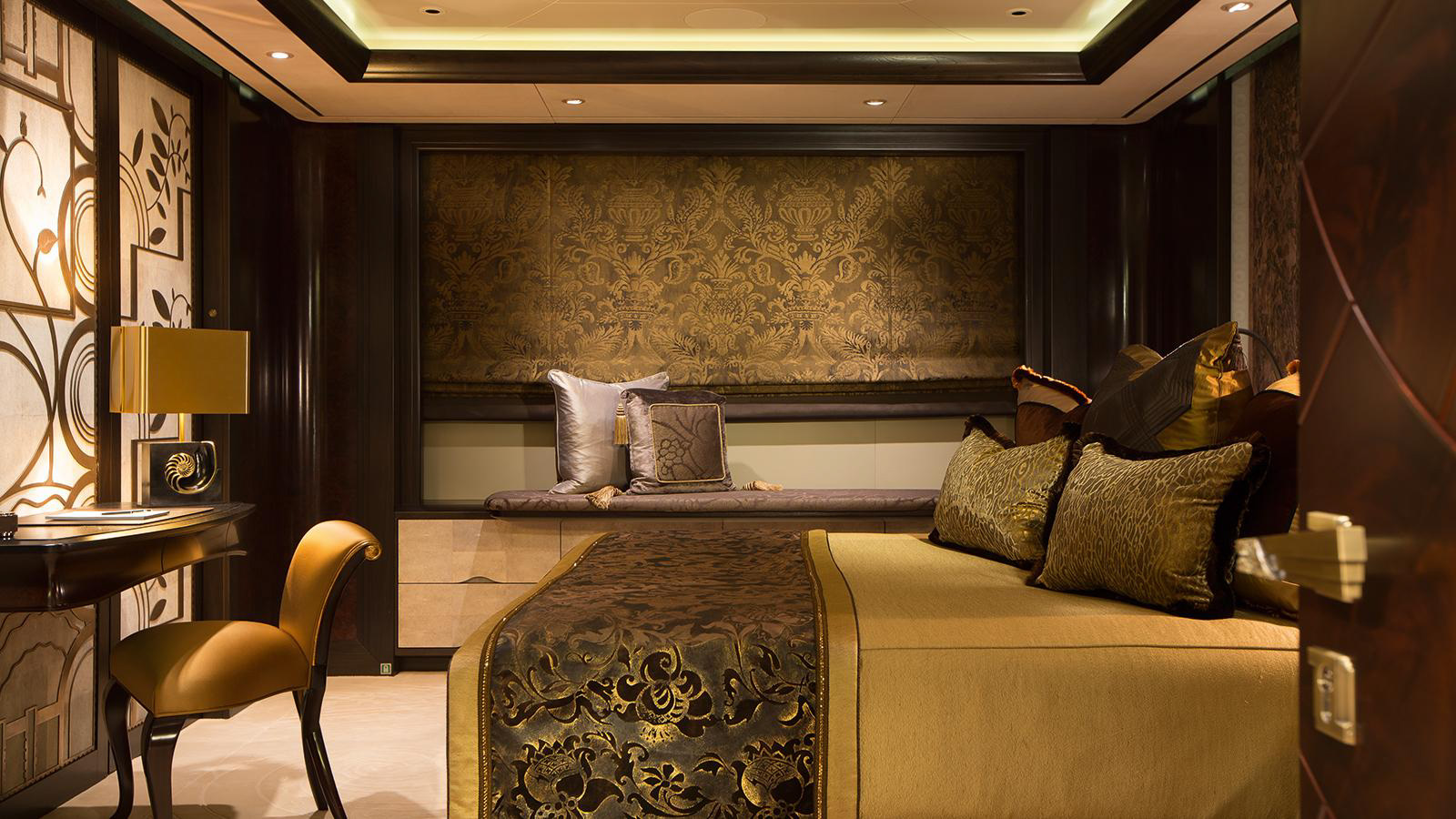 Interior - 35/63