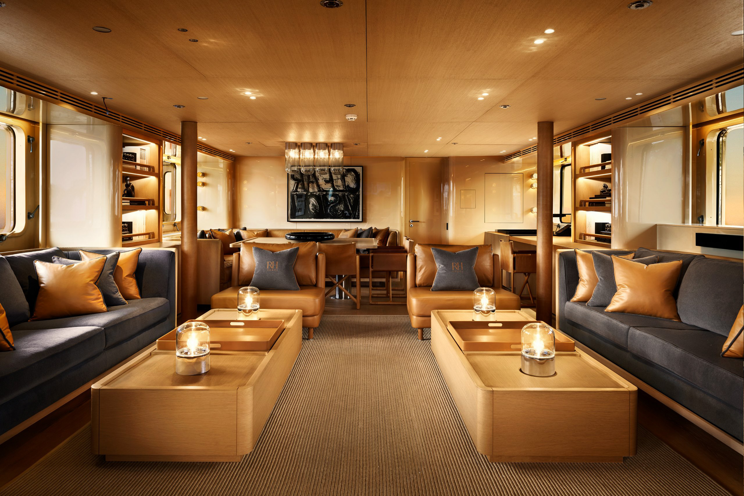 Interior - 0/14
