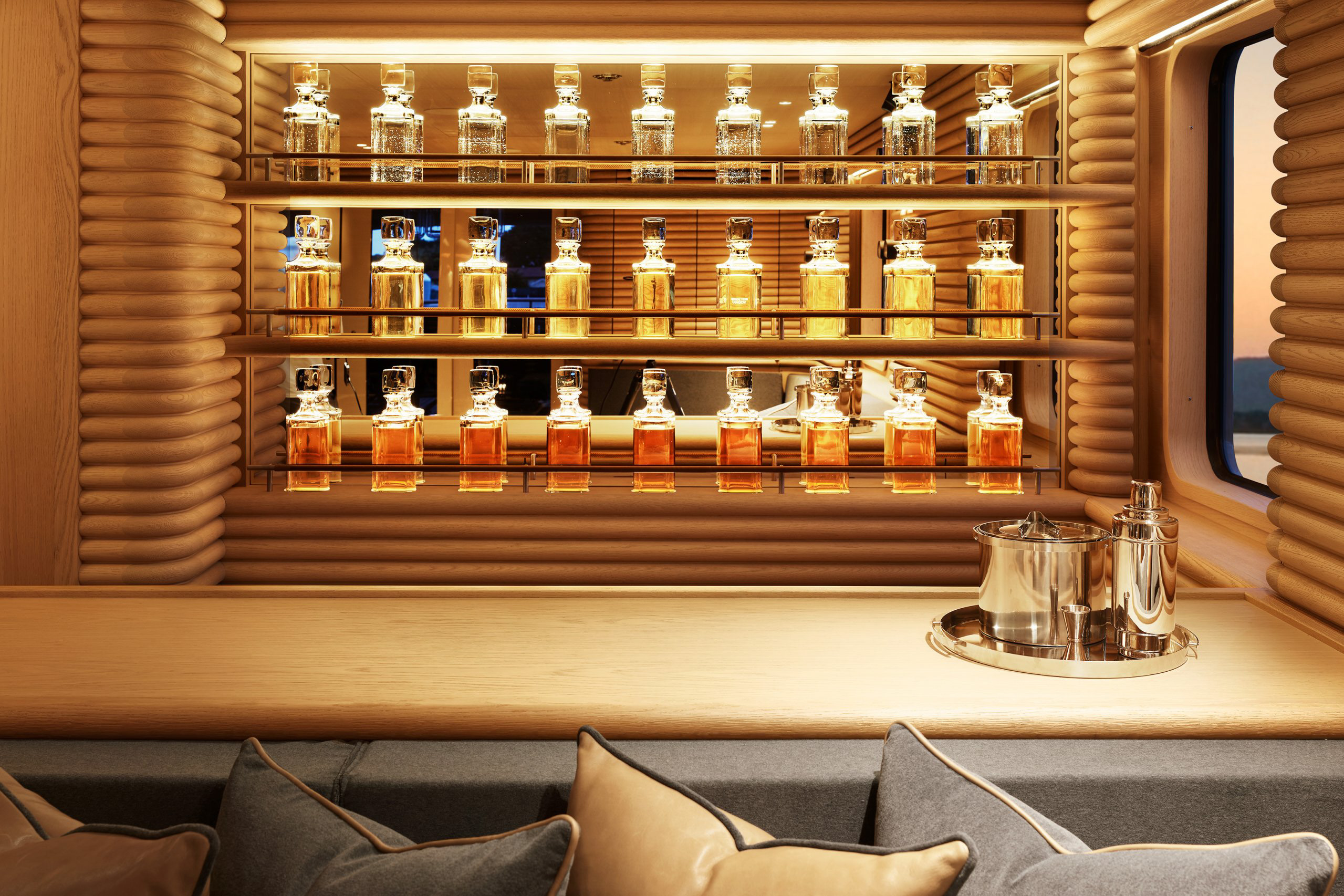 Interior - 2/14