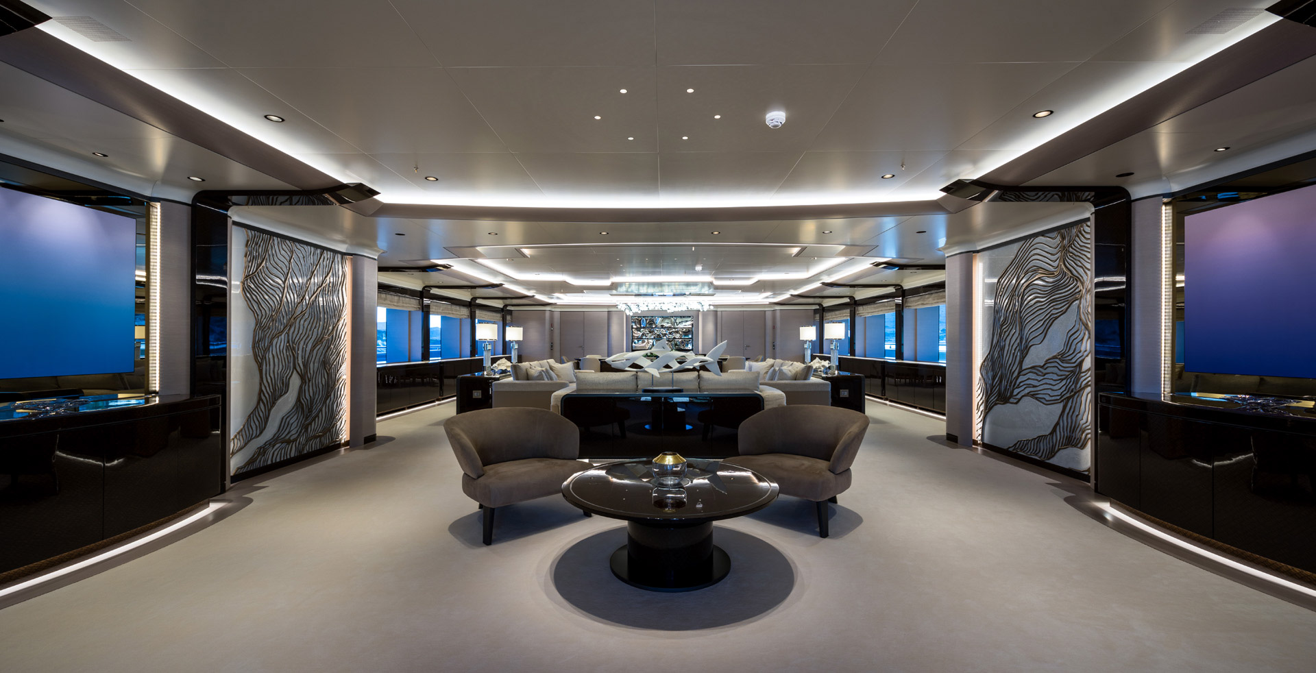 Interior - 4/38