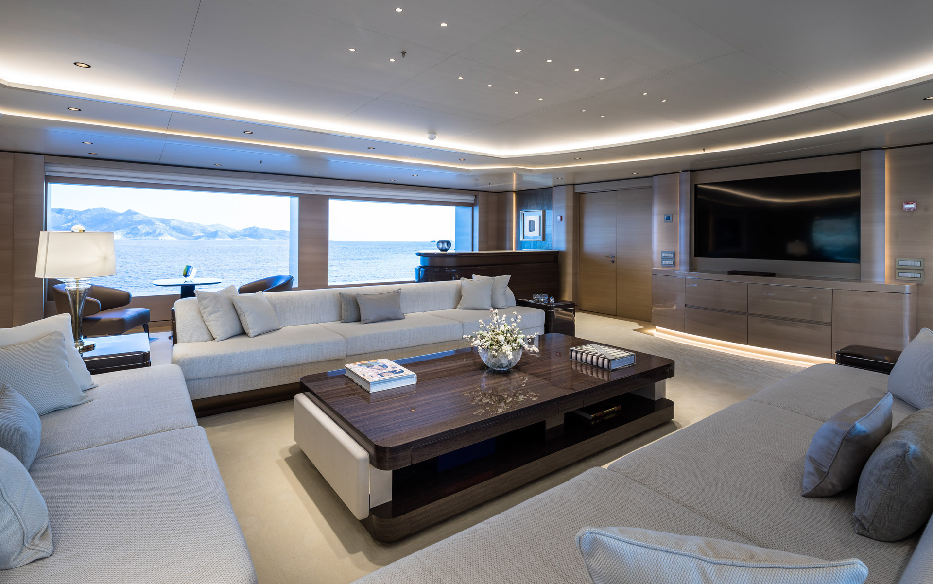 Interior - 6/38