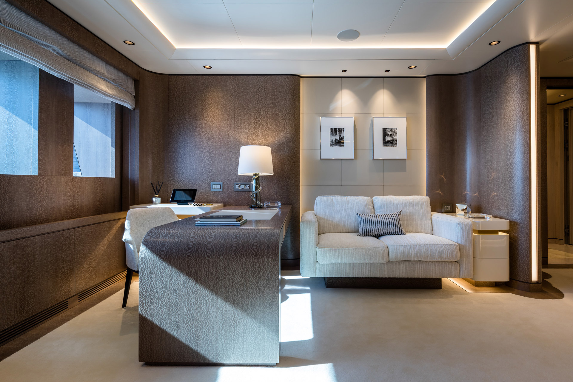 Interior - 9/38