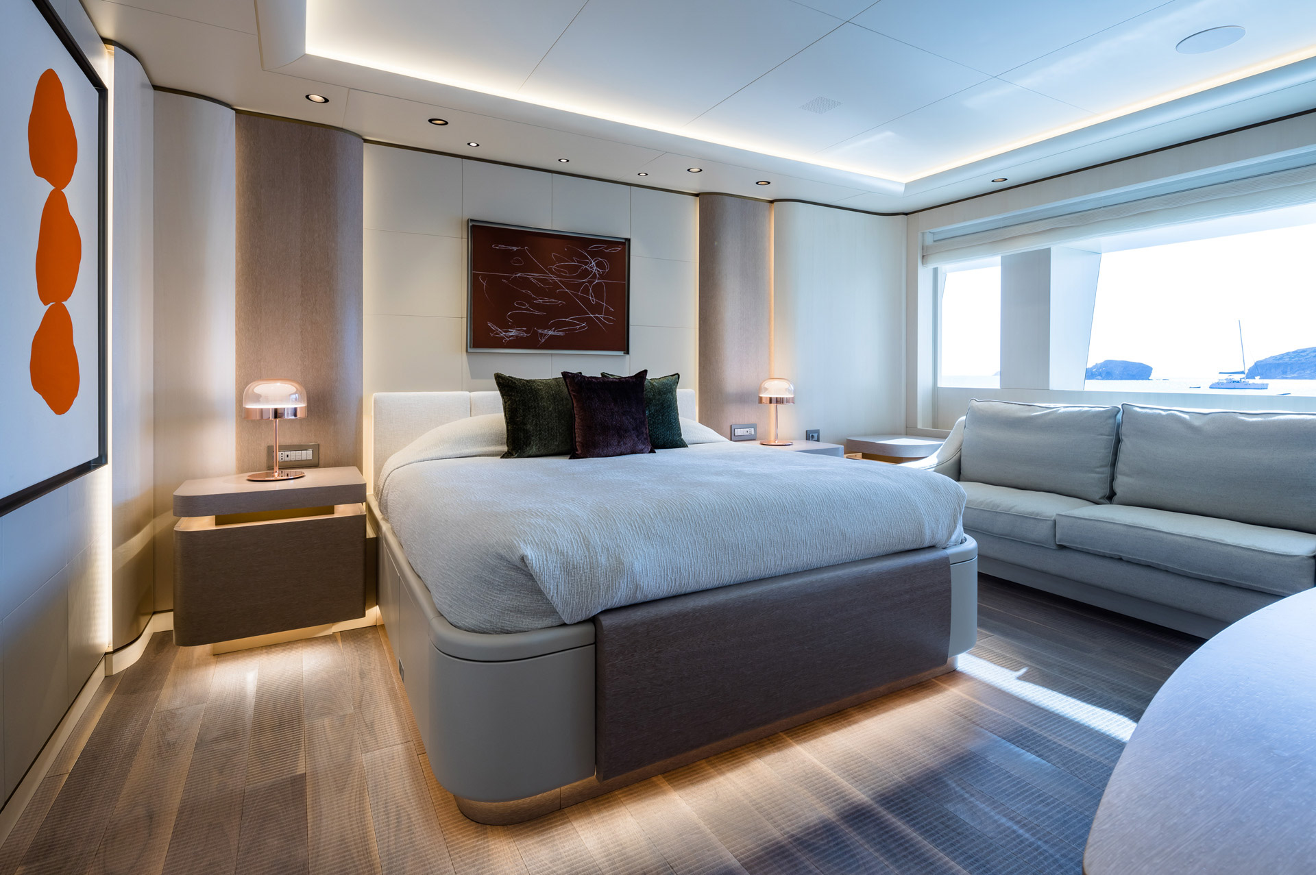 Interior - 19/38