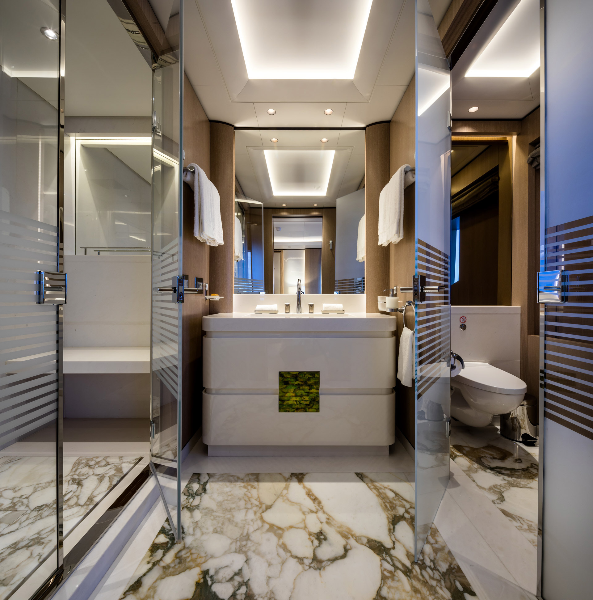 Interior - 28/38