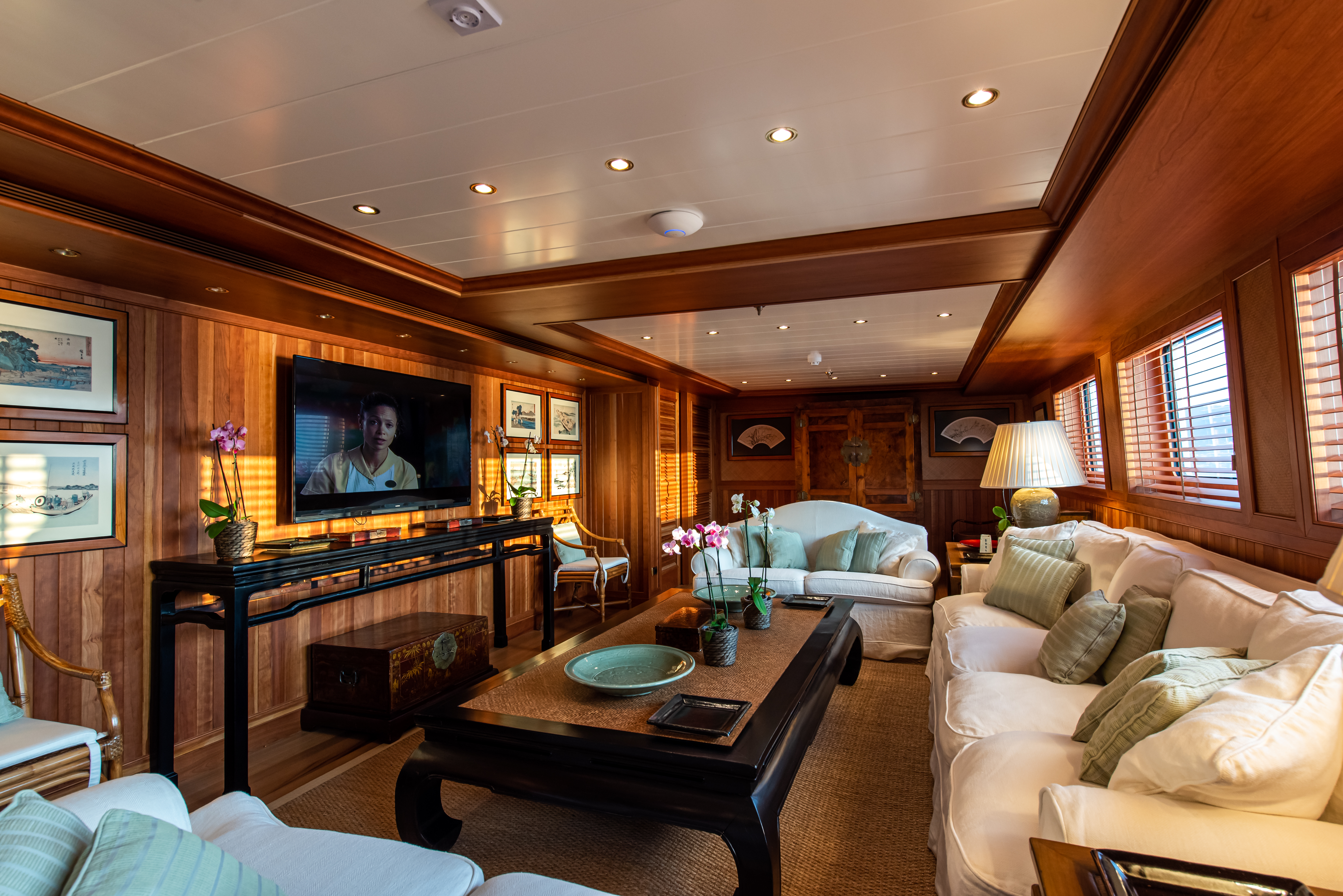 Interior - 4/19