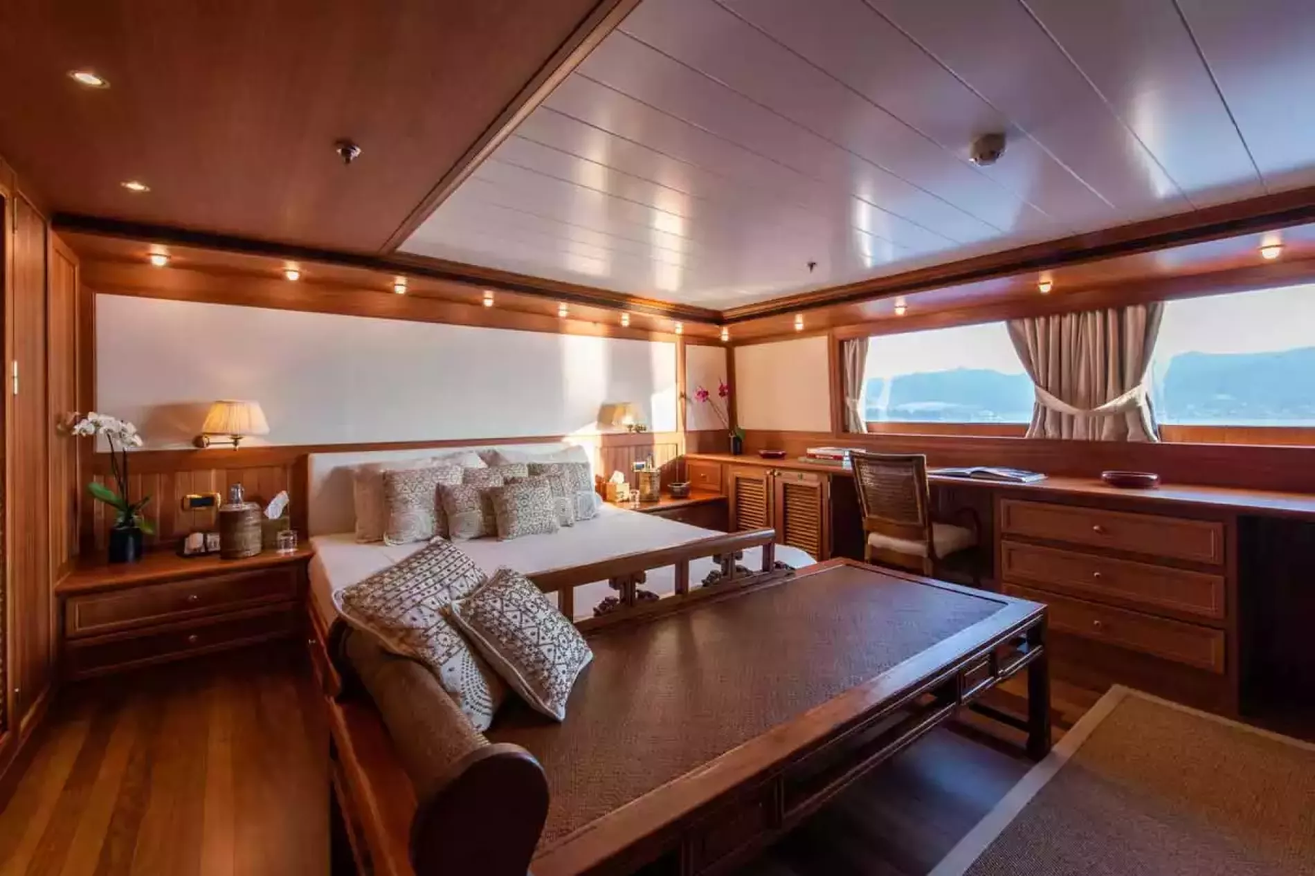 Interior - 5/19