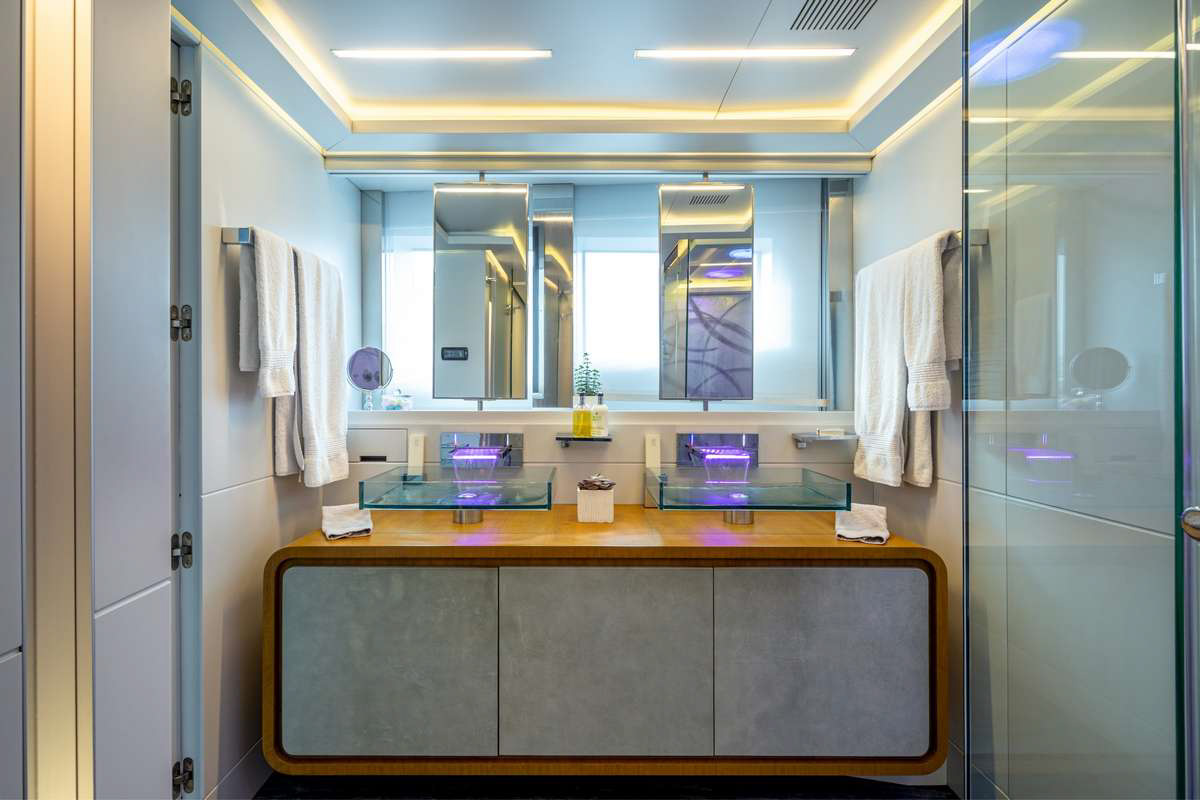 Interior - 23/26