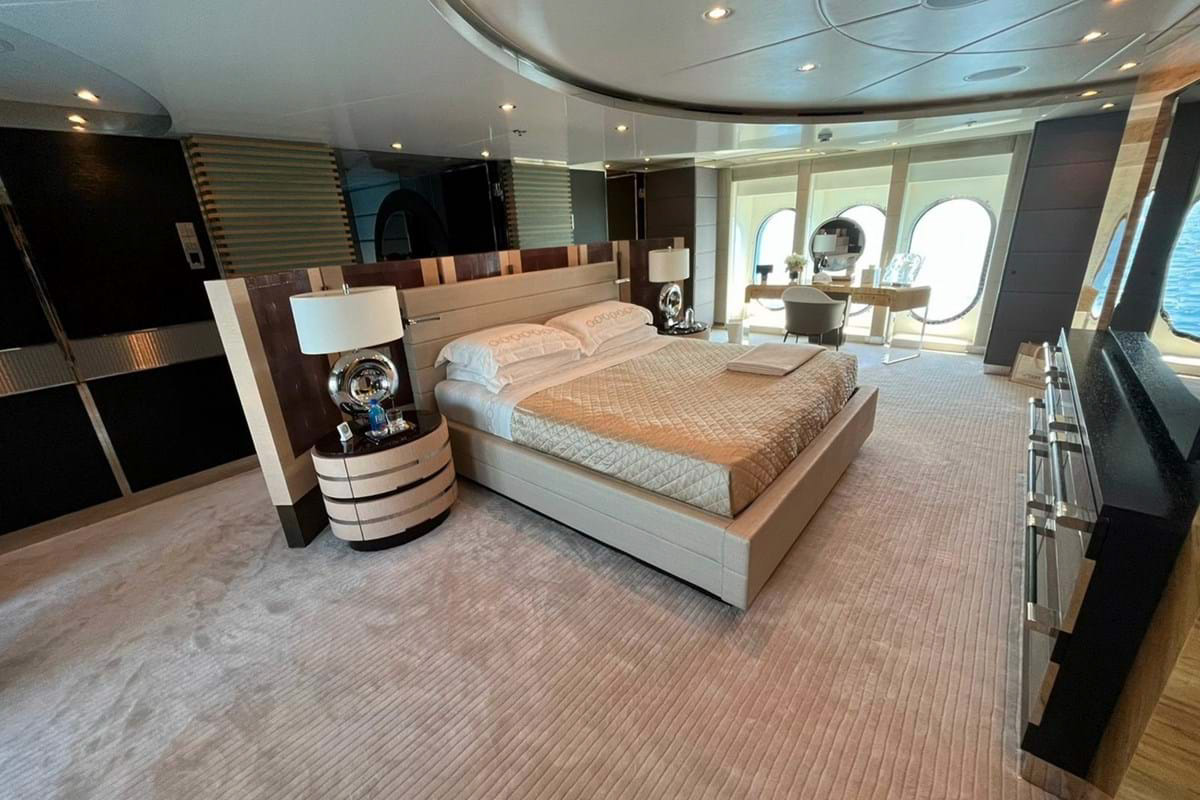 Interior - 9/15