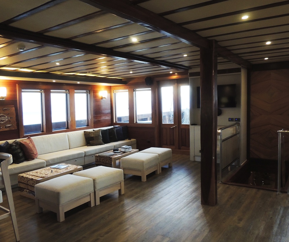 Interior - 3/39