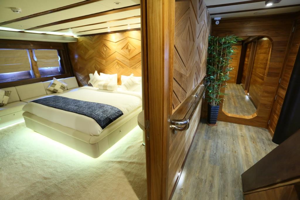 Interior - 26/39
