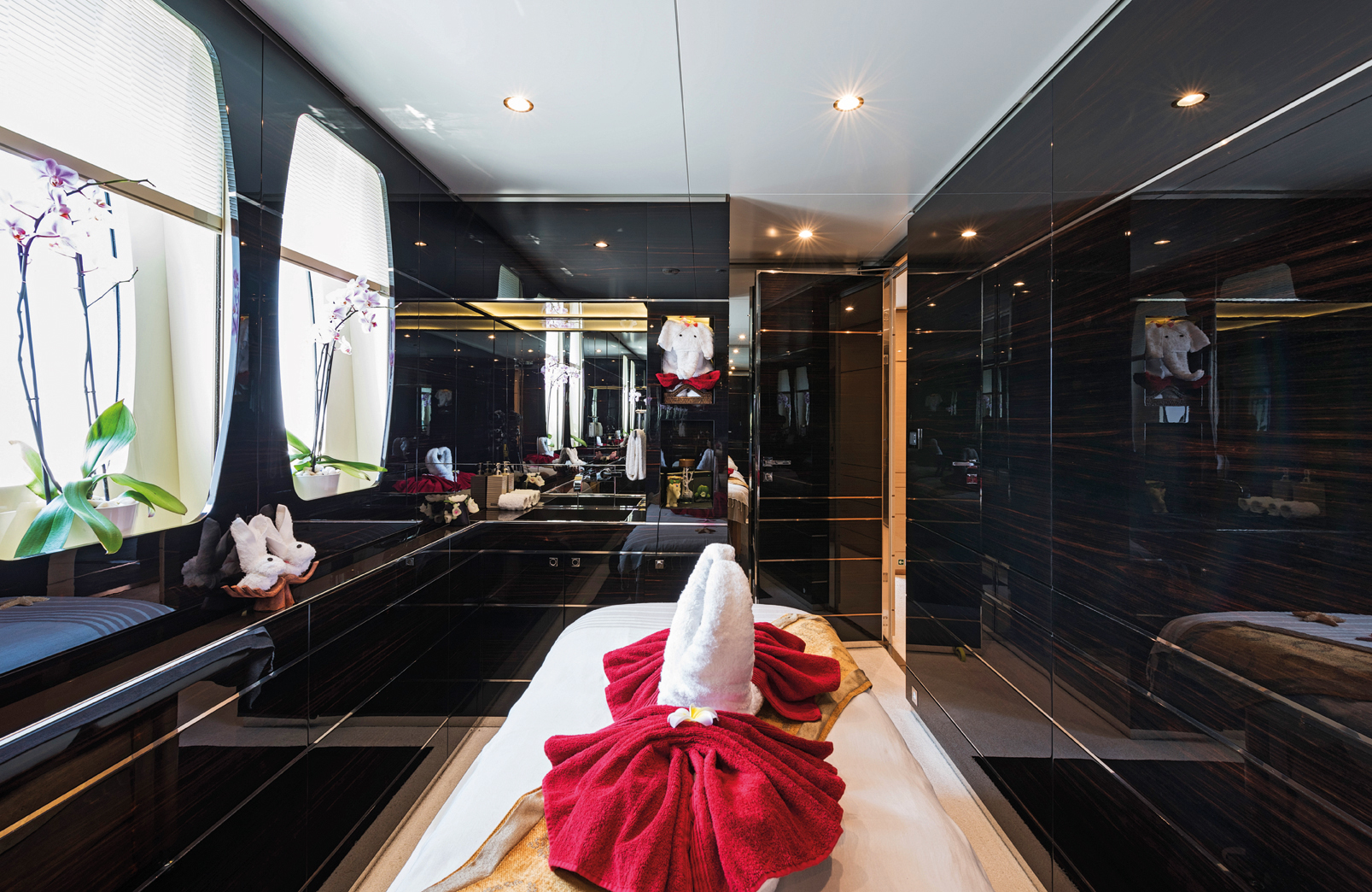 Interior - 34/36