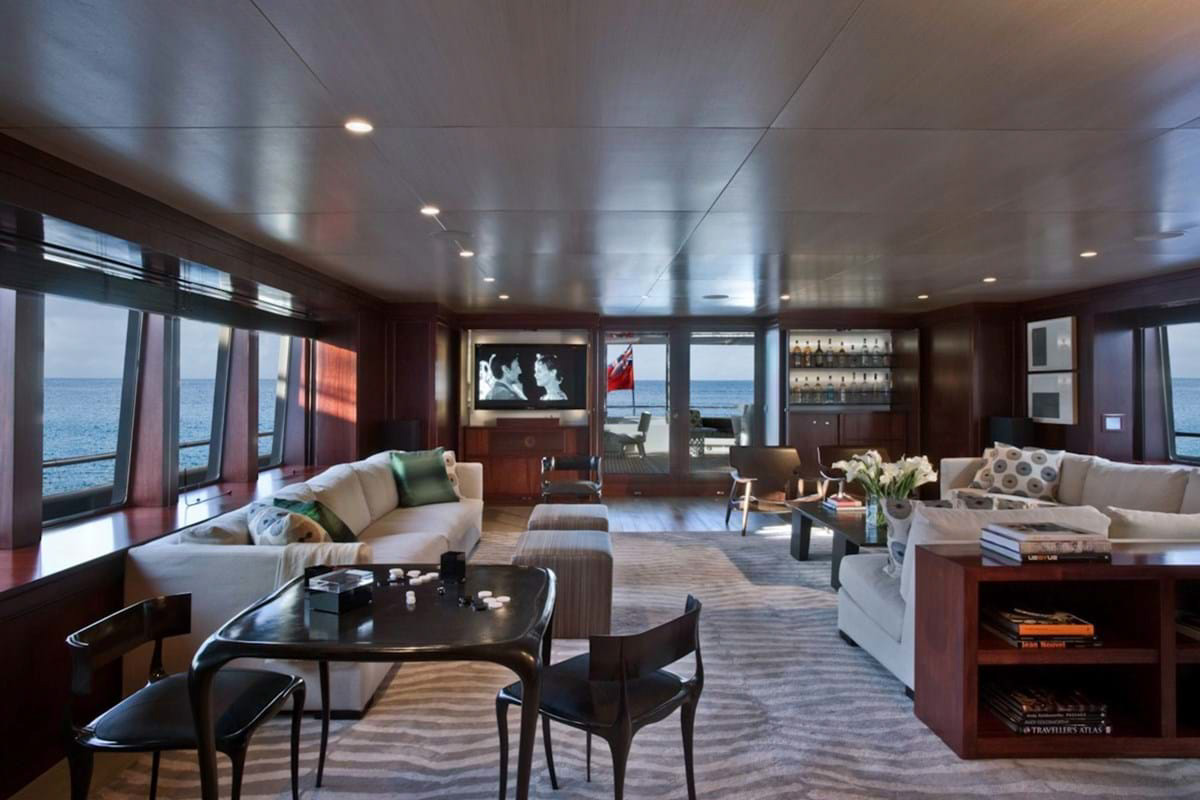 Interior - 2/13