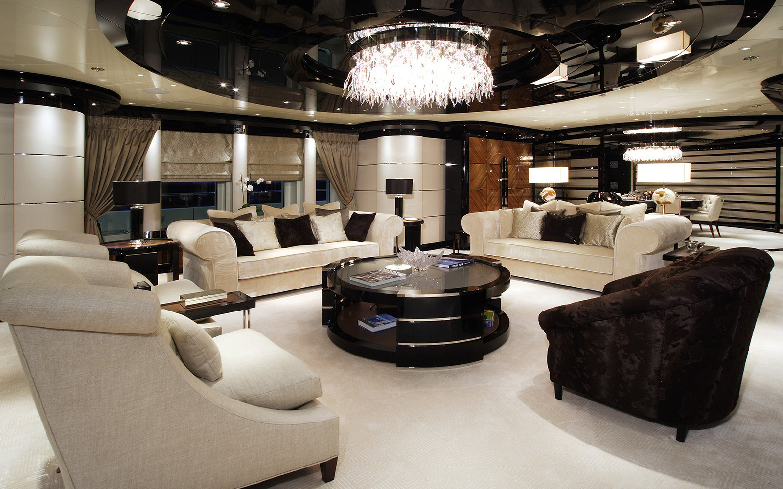 Interior - 2/30