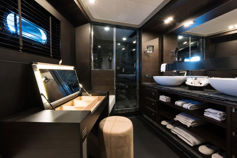 Interior - 17/20