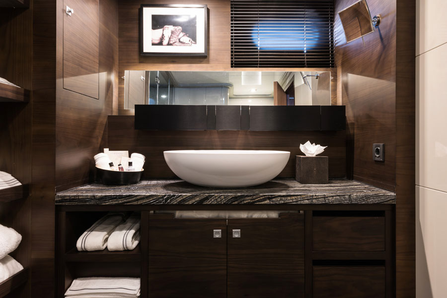 Interior - 19/20