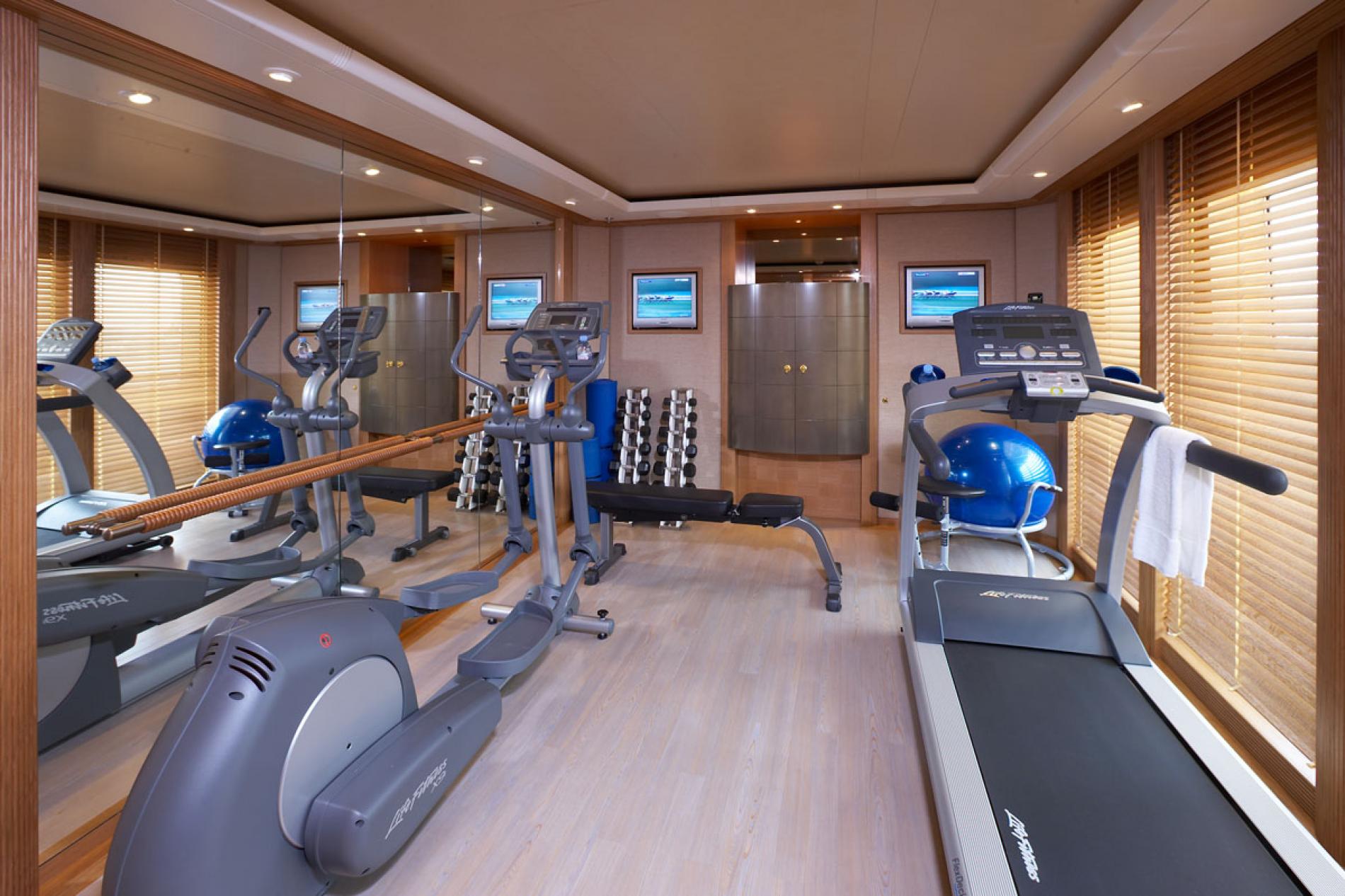 Interior - 19/21