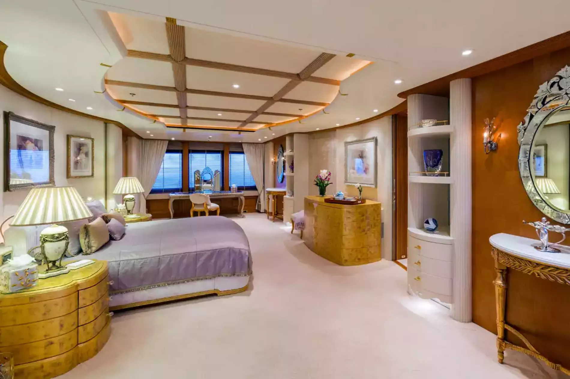 Interior - 12/21