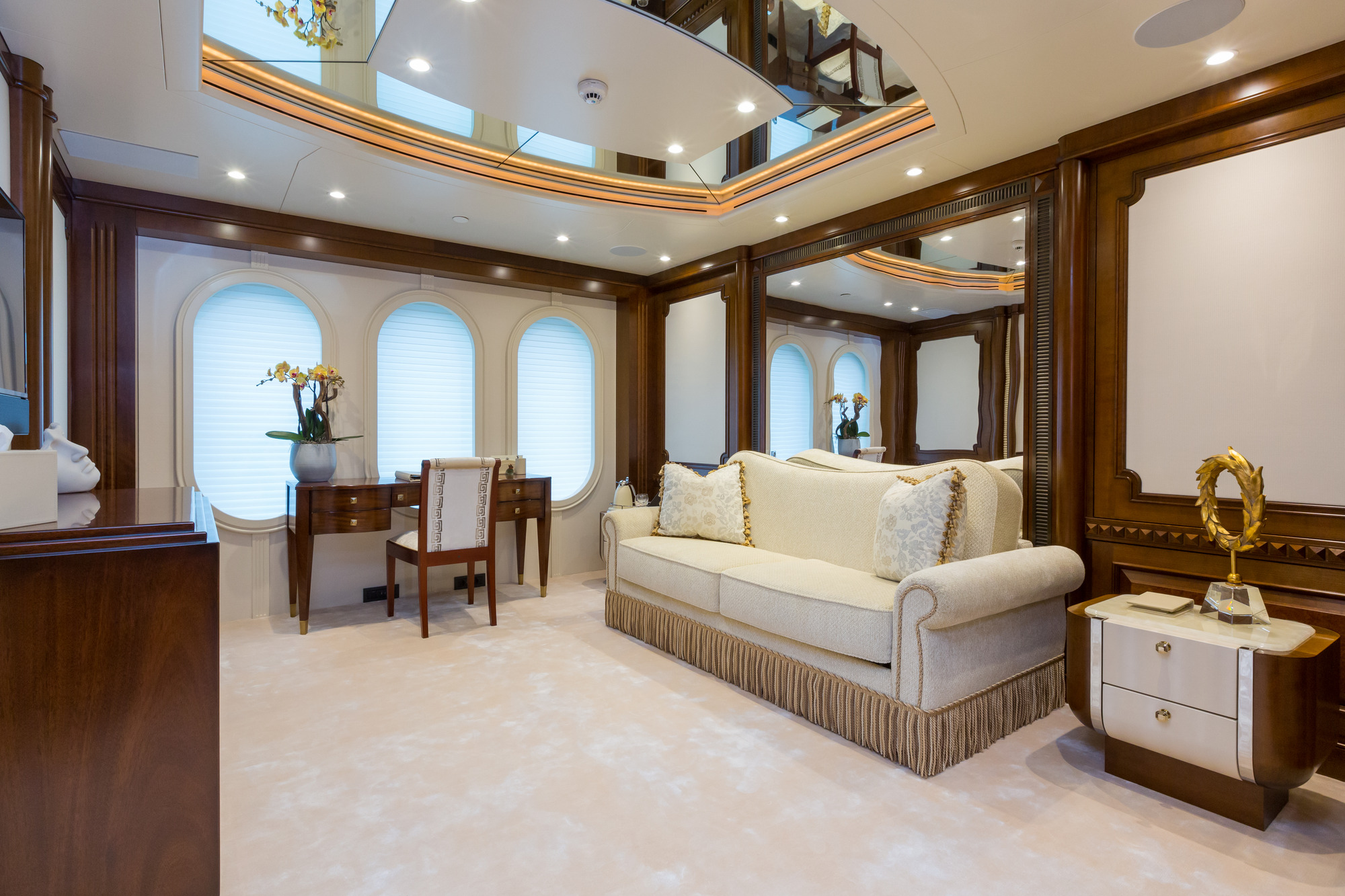 Interior - 46/63