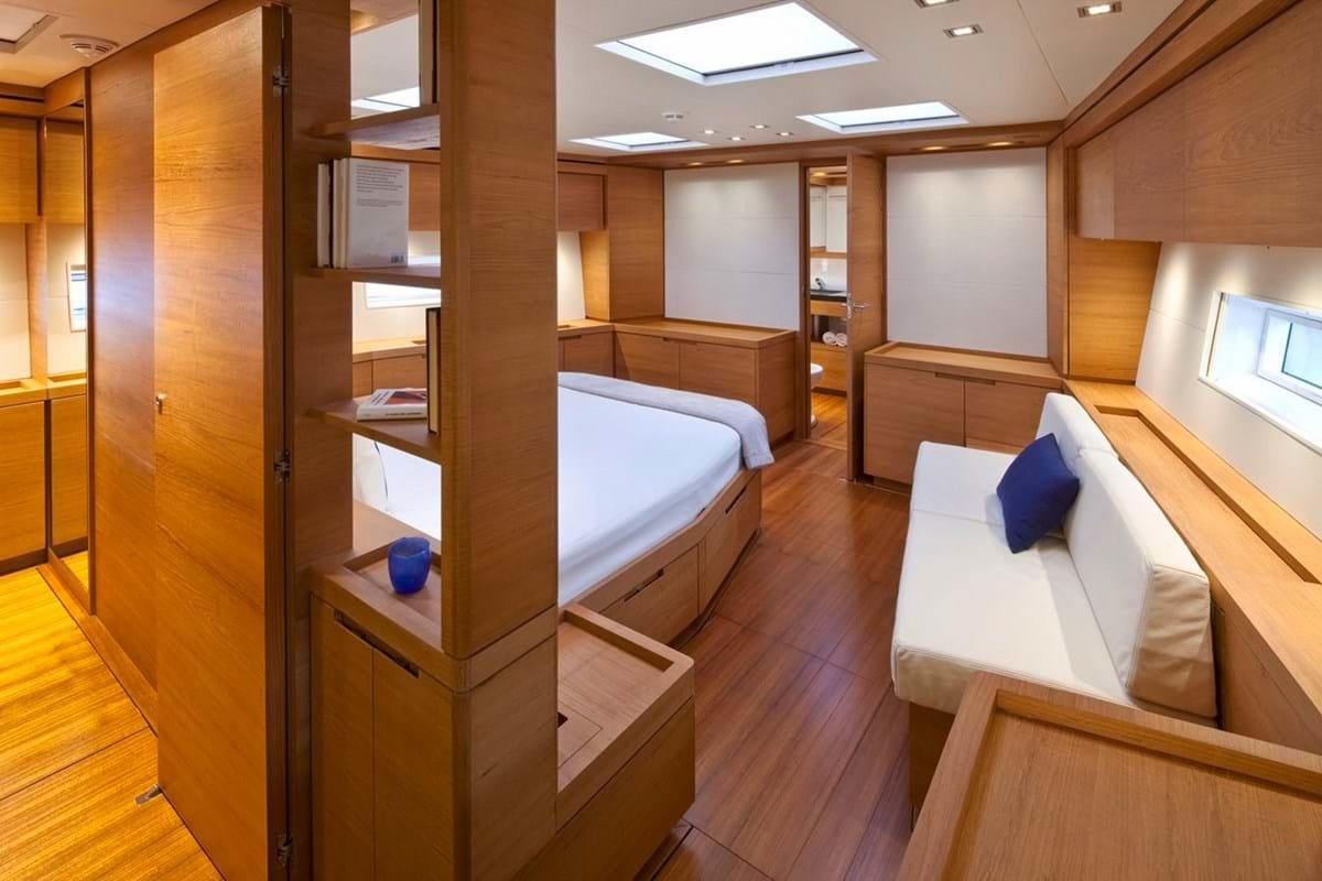 Interior - 7/12