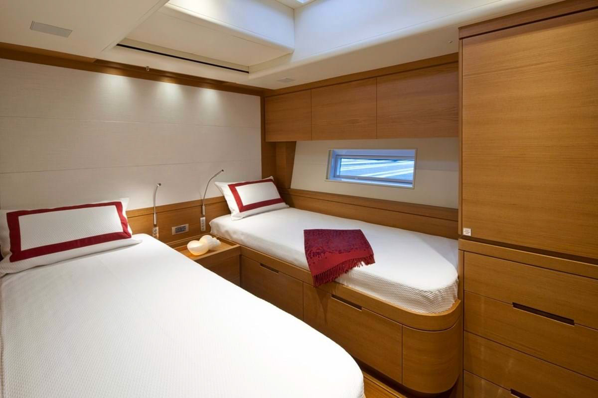 Interior - 8/12