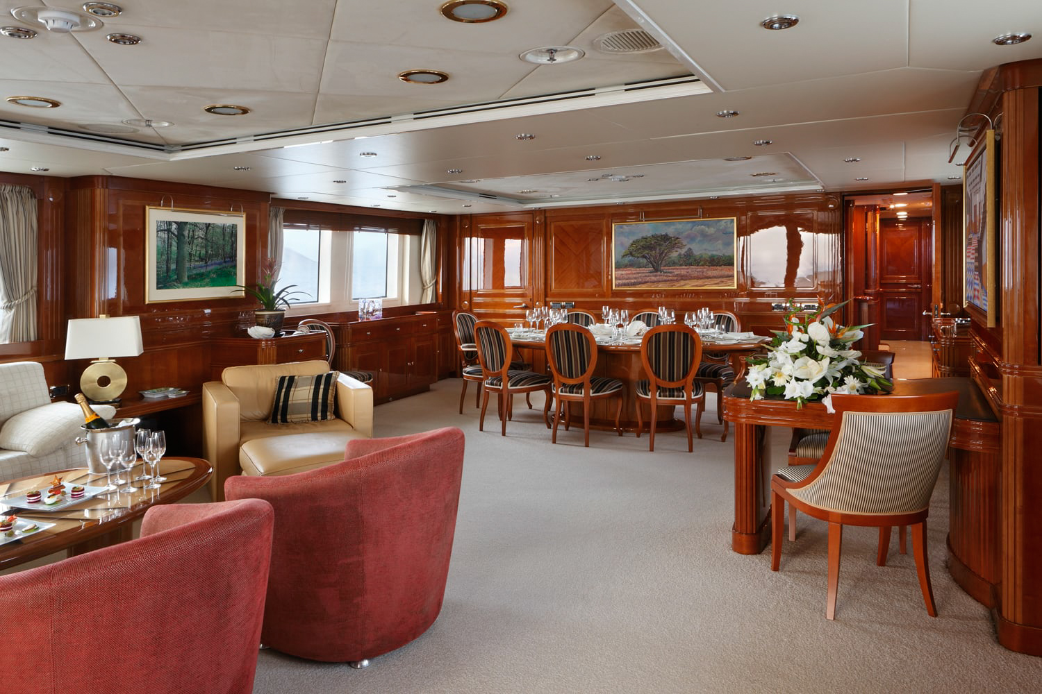Interior - 6/24