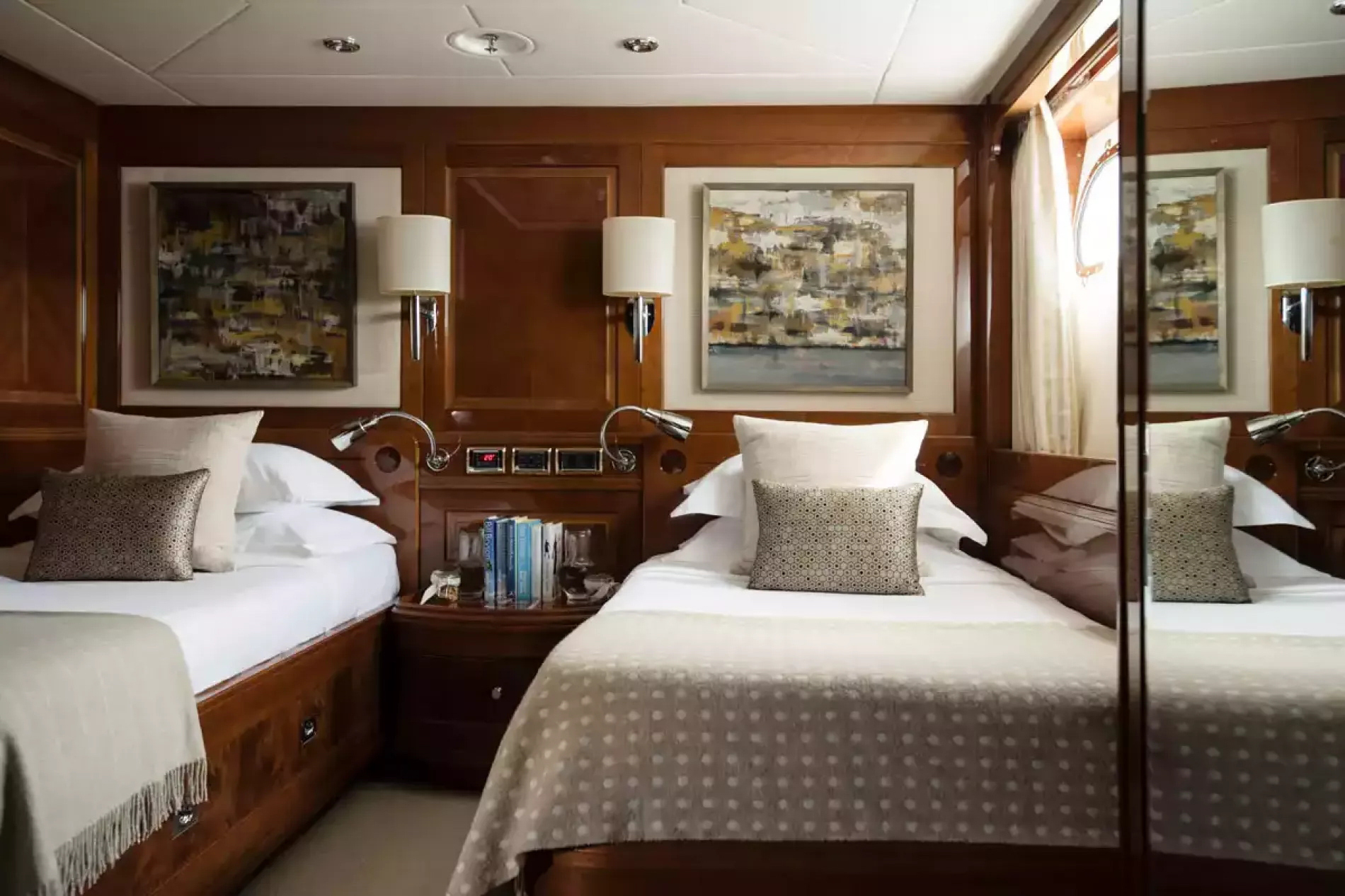 Interior - 17/24