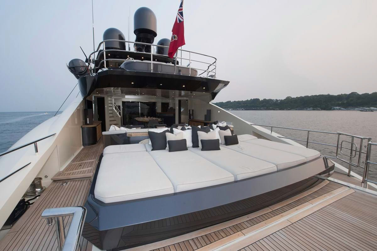 Exterior - 19/25