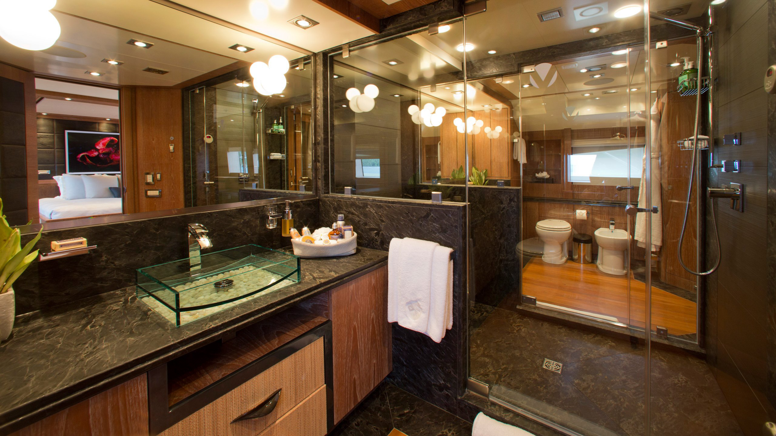 Interior - 24/26