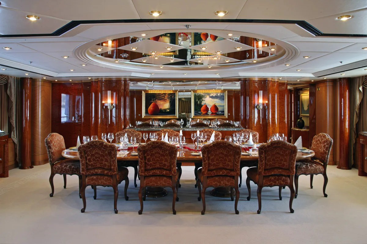 Interior - 4/11